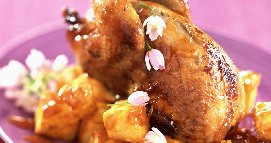 Recette caille halal et origine France au miel et ananas avec fleurs - Réghalal