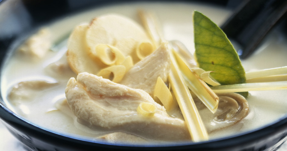 Recette soupe de poulet halal et origine France à la thai avec citronnelle et baguette - Réghalal